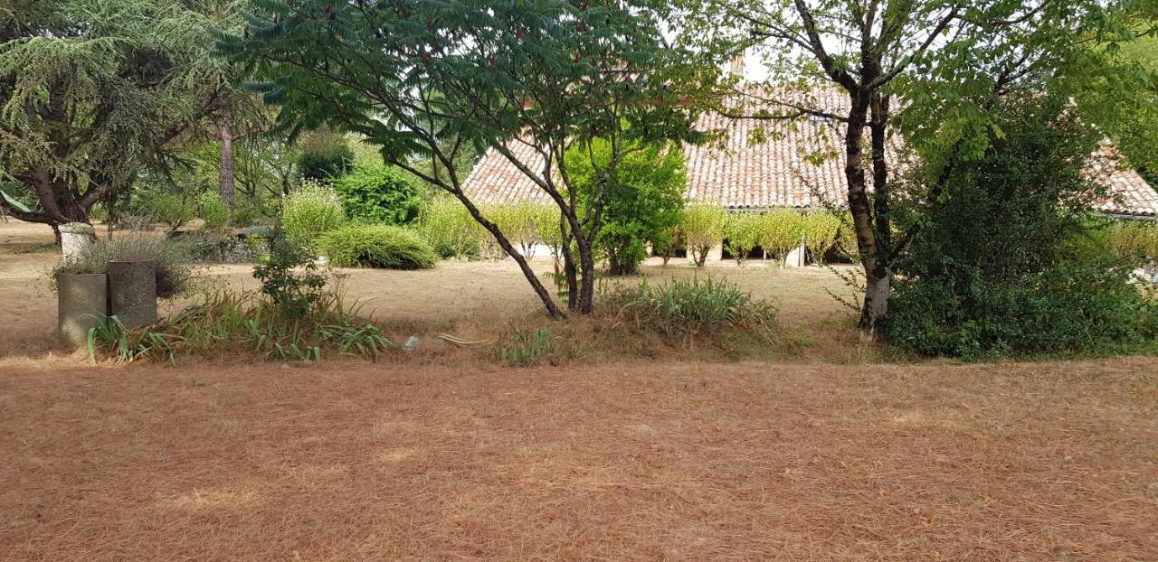 Pey Sud Sistels Exterior foto